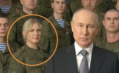 Ko je misteriozna plavuša sa Putinovih fotografija?