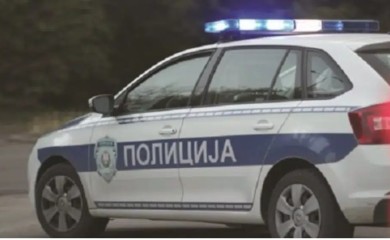 Pokušao da ubije bivšu suprugu u tržnom centru u Beogradu