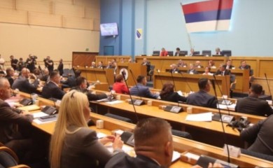 Nepopularni potezi: Ovo su najveći promašaji domaćih političara protekle godine