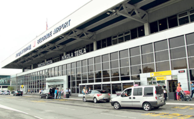 Avion prinudno sletio na beogradski aerodrom