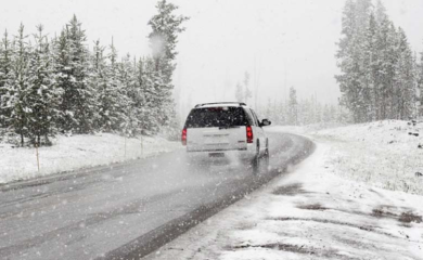 Klizavi kolovozi, učestali odroni na nekim lokacijama
