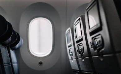 Preminuo putnik kojem je pozlilo u avionu