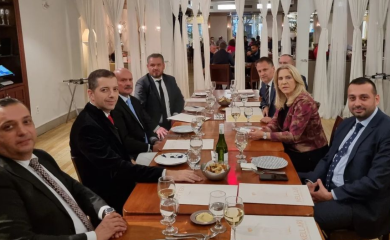 Ugodan, prijateljski razgovor: Cvijanovićeva u SAD sa ambasadorima iz regiona (FOTO)
