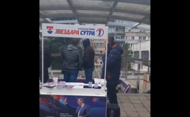 "Vjerovali ili ne": Na štandu SNS-a puštena Thompsonova pjesma "Čavoglave"