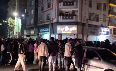 Slavlje na ulicama iranskih gradova zbog smrti Hamneija? (VIDEO)