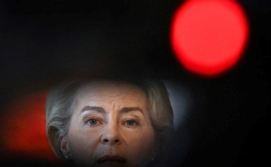 SLUČAJ NABAVKE VAKCINA: Poruke Ursule fon der Lajen i šefa Fajzera pod lupom evropskih tužilaca