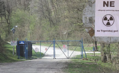 Hrvati ravnaju teren na granici s BiH gdje grade deponiju radioaktivnog otpada: Srušeno osam objekata