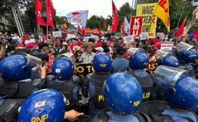 Kako se Prvi maj obilježava u svijetu: Od prepunih ulica do rituala na livadi FOTO