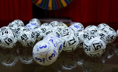 Jedva sakupile novac za tiket – čistačice osvojile milionski džekpot na lutriji