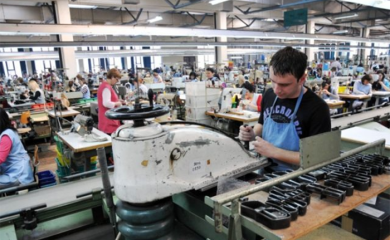 BiH: Promet industrije u avgustu manji za 3,1 odsto