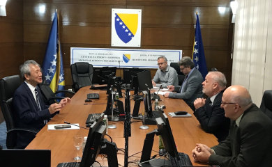 CIK BiH ukinuo akreditacije za 52 posmatrača zbog nepravilnosti