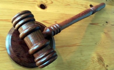 Zbog napada na bivšu suprugu pred kćerkama, dobio dvije godine zatvora