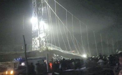 Premijer Modi obišao mjesto tragedije