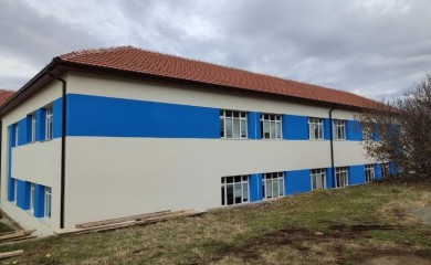 Zbog boje fasade, poslali inspekciju u školu