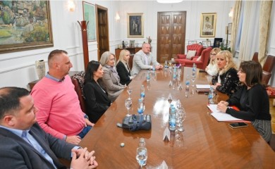 Pomoć za šest banjalučkih srednjih stručnih škola