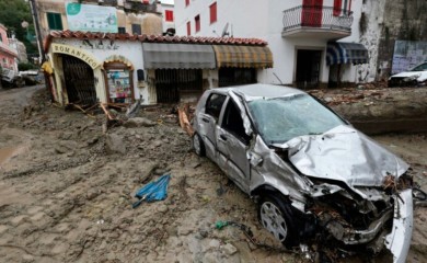 Broj žrtava klizišta u Iskiji porastao na 11