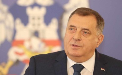 Dodik pozvao da se glasa za Vučića, Šapića i SNS