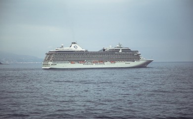 800 ljudi zarobljeno na brodu, otkriveni misteriozni mikroorganizmi