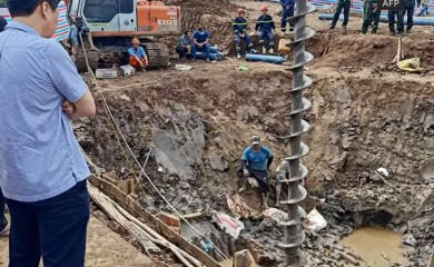 Dječak upao u rupu duboku 35 metara, danima ga spasavaju VIDEO