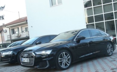 Ima se, može se: Predsjedništvo BiH se pred Novu godinu počastilo novim automobilima