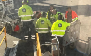 Avion fudbalera švedskog kluba prisilno sletio, problem nastao zbog 30 lopti