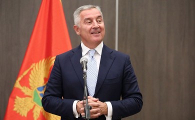 Lazarević: Matematički nije moguće da Milo Đukanović pobijedi