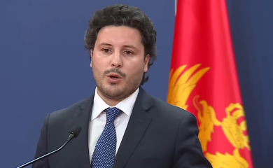 ABAZOVIĆ: Stajemo na kraj švercu cigareta