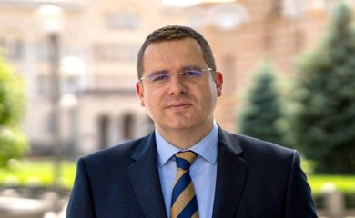 KOVAČEVIĆ: Šmitov potez pokazatelj u kakvom cirkusu živimo