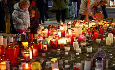 Čudo: Zarobljen u baru smrti, sjeo sa krstom u ruci – vatra ga zaobišla!