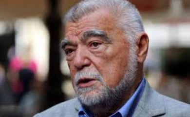 Mesić ponovo podigao buru: Prijeti vojskom u slučaju otcjepljenja Srpske