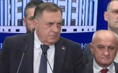 Dodik traži da Banjaluka obezbijedi besplatan prevoz i vrtiće
