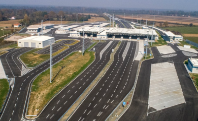 Kovačević: Srpska gradi mostove, Sarajevo zida zidove