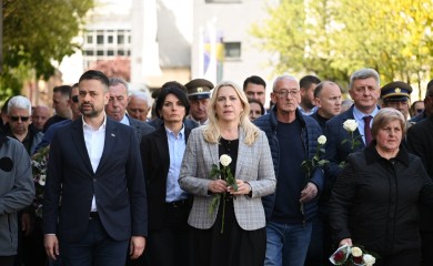 Odata počast vojnicima JNA ubijenim u Dobrovoljačkoj ulici prije 34 godine
