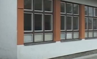 Škole u Banjaluci upozorile roditelje na sumnjivi automobil