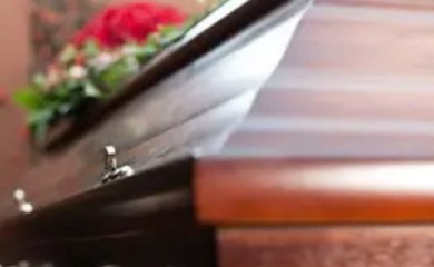 Vlasnica pogrebne firme prodavala dijelove leševa, osuđena na 20 godina