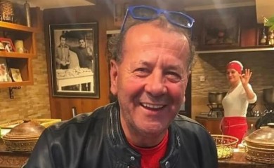 Sarajevski ugostitelj ispunio obećanje: Kupio nove gume i platio večeru turistima iz Beograda