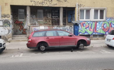 Privedena osoba koja je probušila gume na automobilima sa srpskim tablicama u Sarajevu