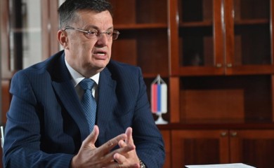 Tegeltija demantovao navode pojedinih medija da je optužio Dodika da ugrožava Srpesku