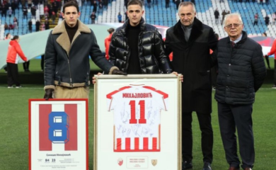 Zvezda i Vojvodina se oprostile od Mihajlovića (VIDEO)