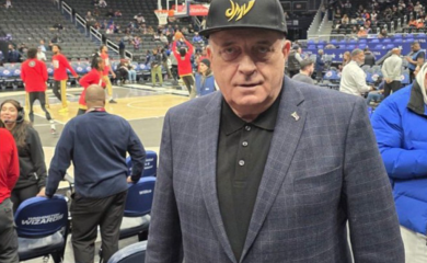 Dodik u Vašingtonu na NBA meču: Sreo reprezentativca Srbije (FOTO)