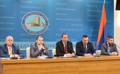 Vlada Srpske pokreće ocjenu ustavnosti Zakona o zemljišnim knjigama FBiH