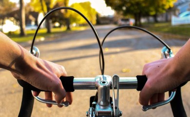 Optužen da je nisanom iz nehata usmrtio biciklistu