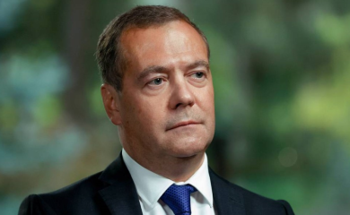 MEDVEDEV: Izgradnju fabrike tenkova u Ukrajini ćemo obilježiti počasnom paljbom