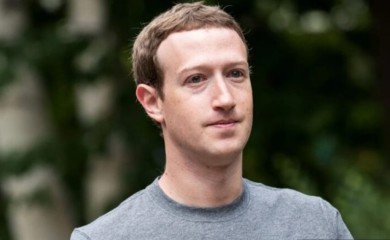 Modno pravilo šefa Facebooka: Evo zašto oduvijek nosi sivu majicu