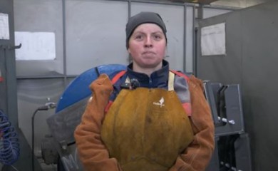 Zavarivačica iz Travnika ruši predrasude o muško-ženskim poslovima (VIDEO)