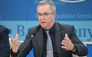 Zašto Nedžad Puhovac nije odao počast srpskom žrtvama