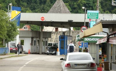 Velike gužve na izlazu iz BiH