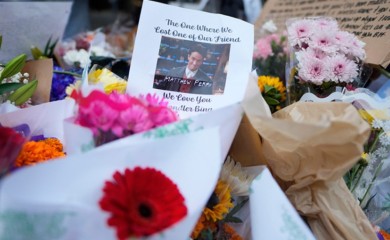 Sahranjen glumac Metju Peri