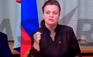 Putinova rođaka slučajno otkrila tajne podatke: "Uklonite to" (VIDEO)