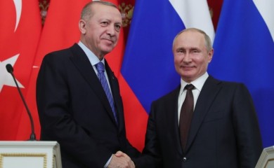 U cilju mirovnih napora: Erdogan predložio Putinu jednostrani prekid vatre